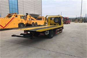 泾源非事故拖车